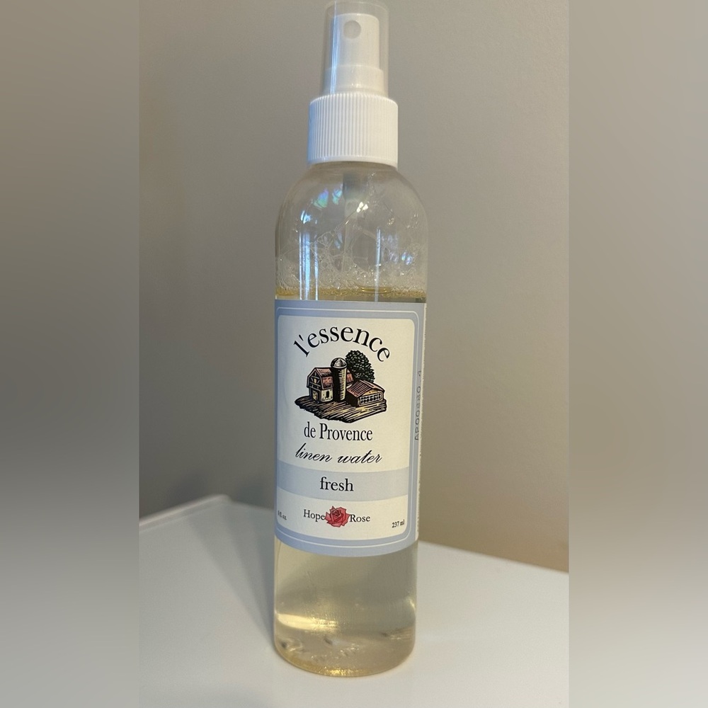 l’essen e de Provence Rose Linen Water fresh